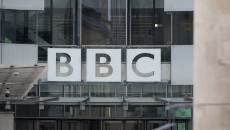 خطة لتحويل الـ BBC للبث عبر الإنترنت فقط تثير مخاوف من عزل ملايين المشاهدين