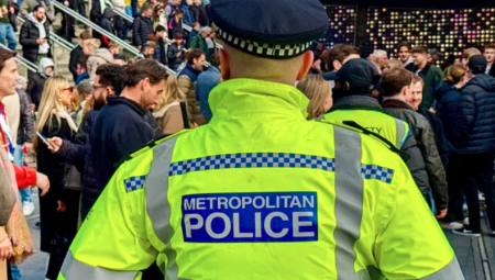 تنفيذ أكثر من 140 اعتقالًا خلال حملة شرطة مكثفة في ويست إند لندن