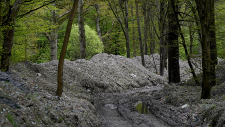 أزمة نفايات خفية: 8 آلاف مكب غير قانوني تهدد صحة البريطانيين والبيئة
