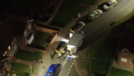 شرطة مارغيت تستدعي خبراء المتفجرات بعد اكتشاف مواد مشبوهة في شقة