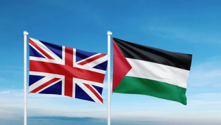 بريطانيا تسمح برفع العلم الأوكراني في المدارس وتتحفظ على الفلسطيني.. اتهامات بازدواجية المعايير